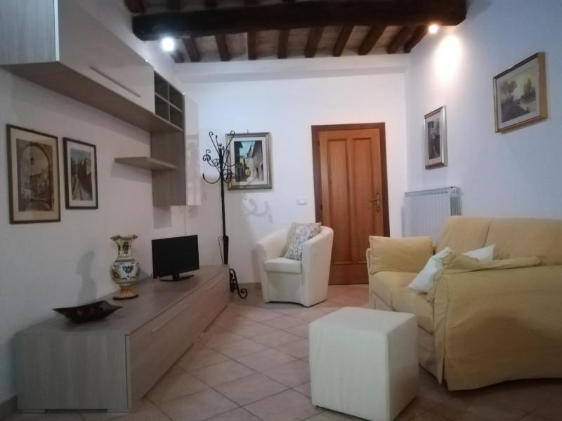 Apartment in Assisi's Medieval Historic Center - image 12
