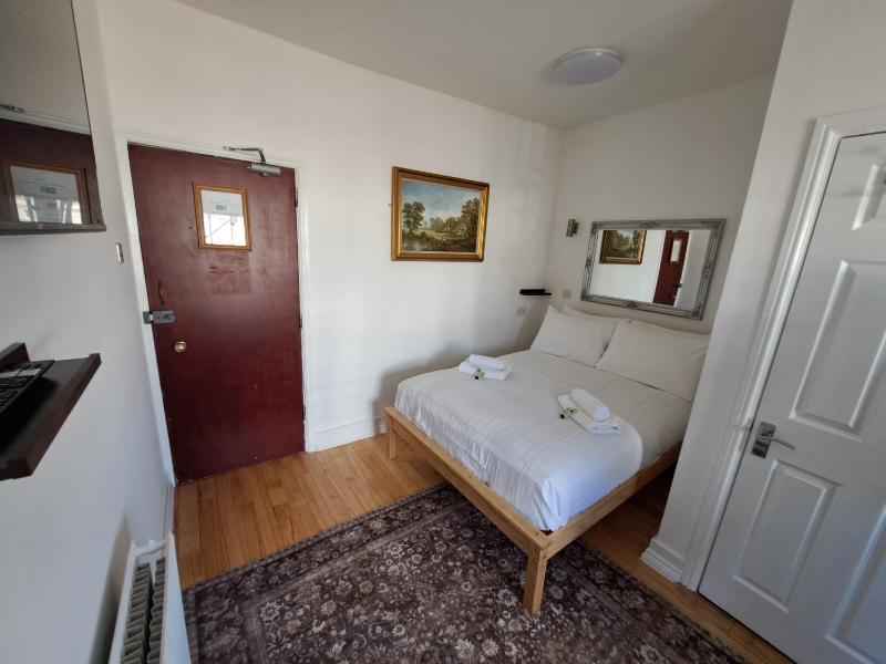The West Pier Residence - image 29