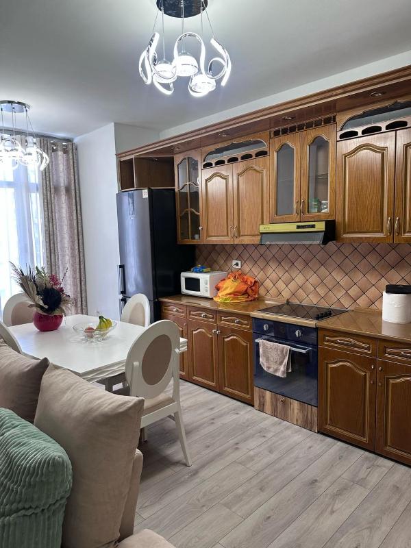 Apartament at Kompleksi Halili - image 8