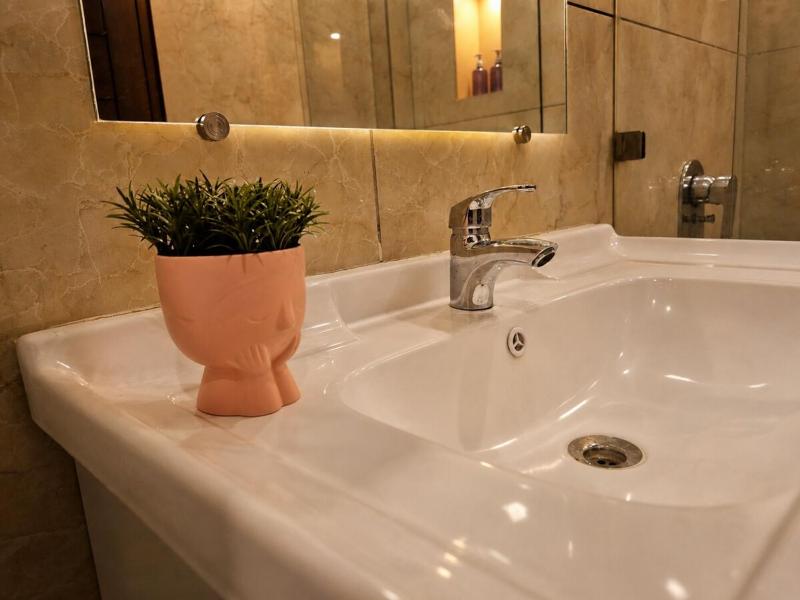 Independent House - 5BHK - Home Theatre - Jacuzzi - image 34