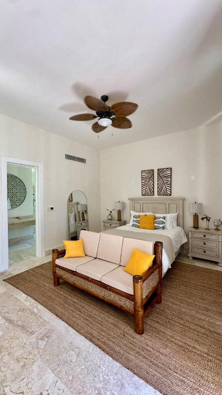 5BR Luxury Oasis Pool Golf & Lake Ocean acces - image 42