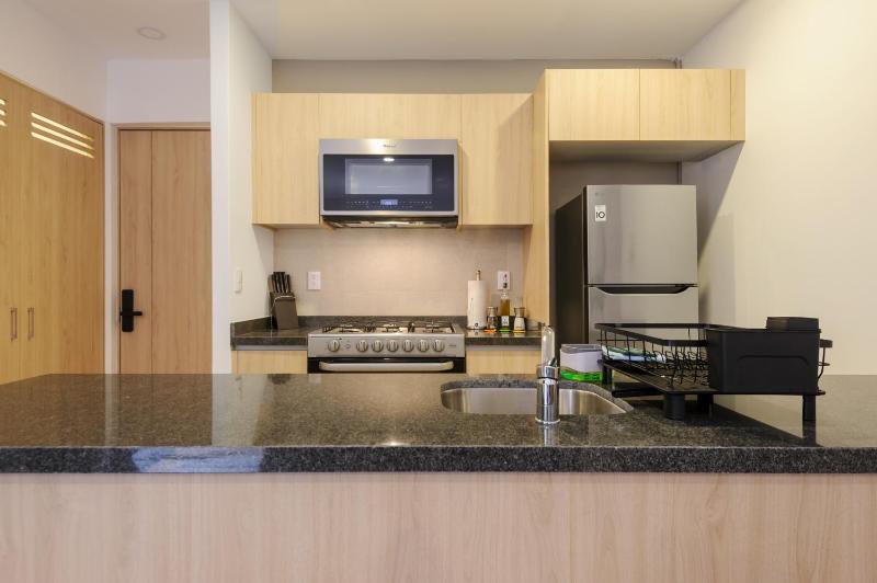Upscale Loft with Balcony in Roma Norte - image 13