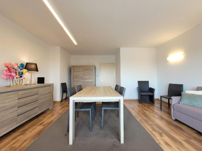 Apartment on the coast for 6 people - image 10
