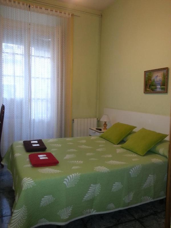 Double Room with Shared Bathroom image 3
