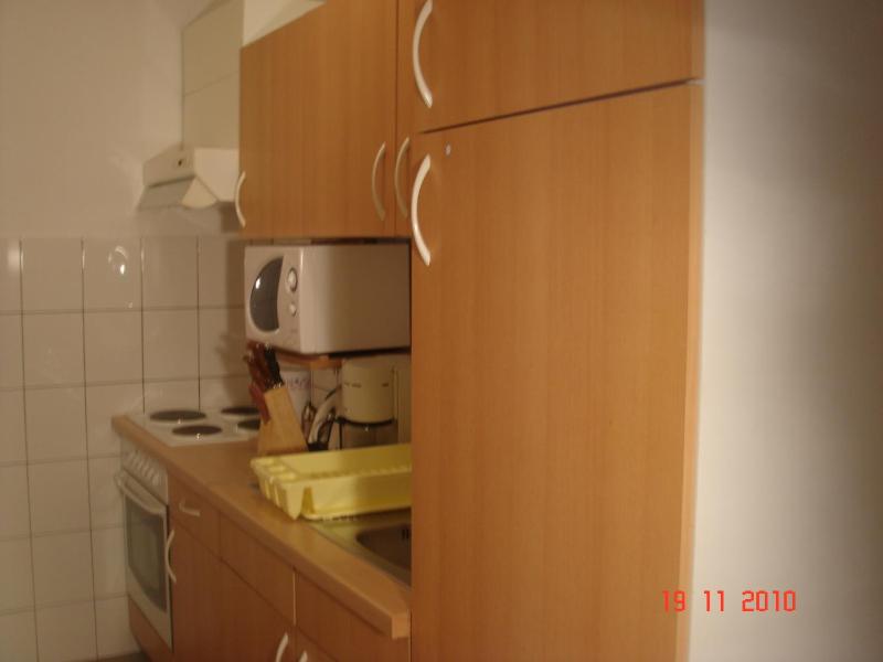 Studio with Balcony image 3