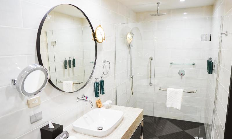 DoubleTree By Hilton Wellington - image 7