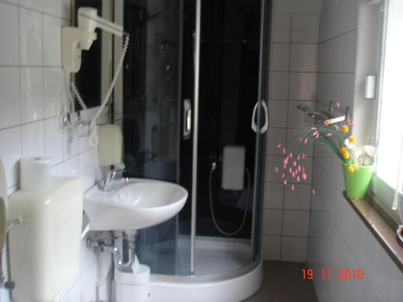 Duplex Studio with Pool View image 3
