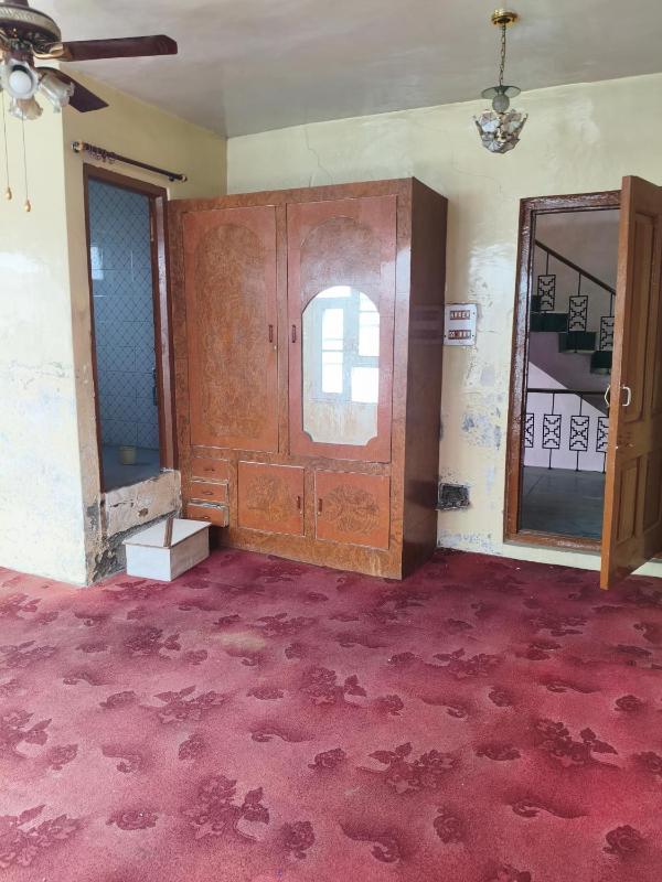 Premium Commercial property on lease or rent - image 4