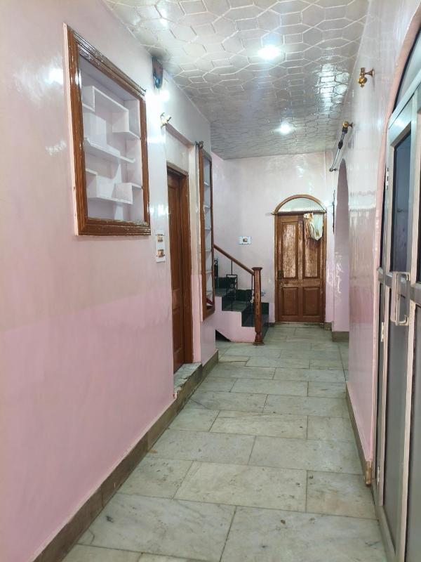 Premium Commercial property on lease or rent - image 10