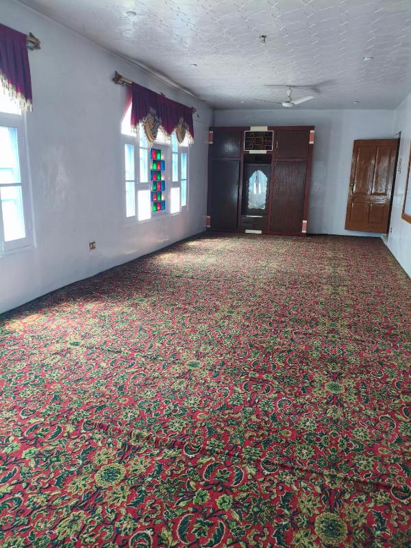 Premium Commercial property on lease or rent - image 2