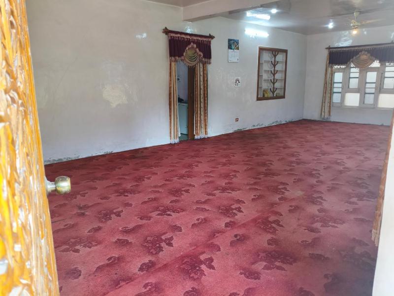 Premium Commercial property on lease or rent - image 9