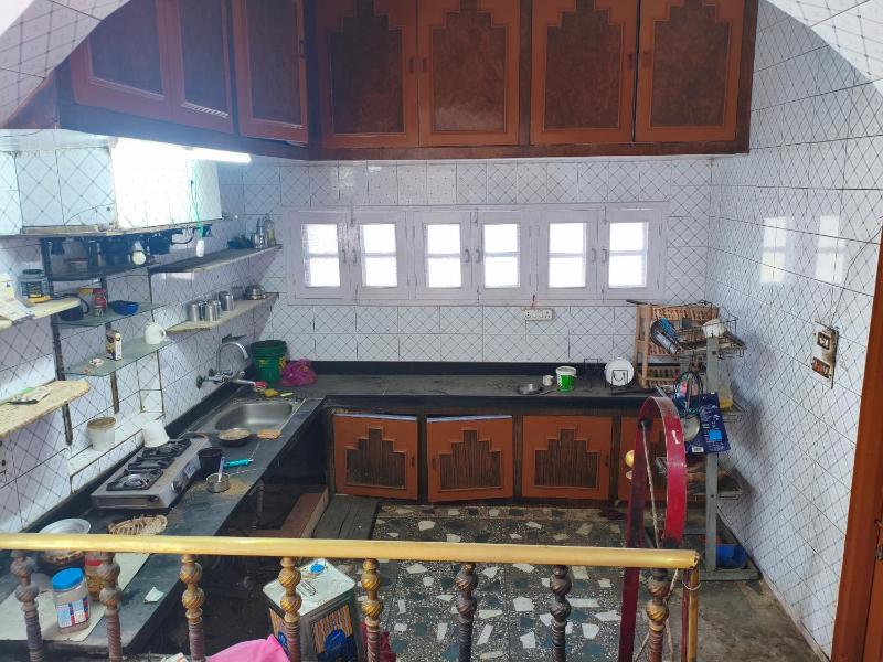 Premium Commercial property on lease or rent - image 7