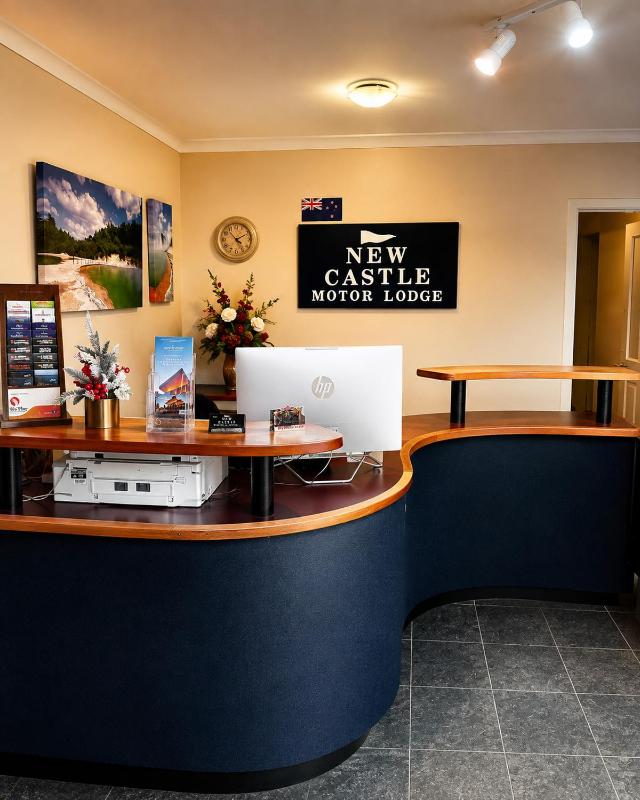 New Castle Motor Lodge - image 27