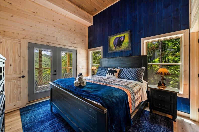 Tennessee Sunrise cabin - image 45