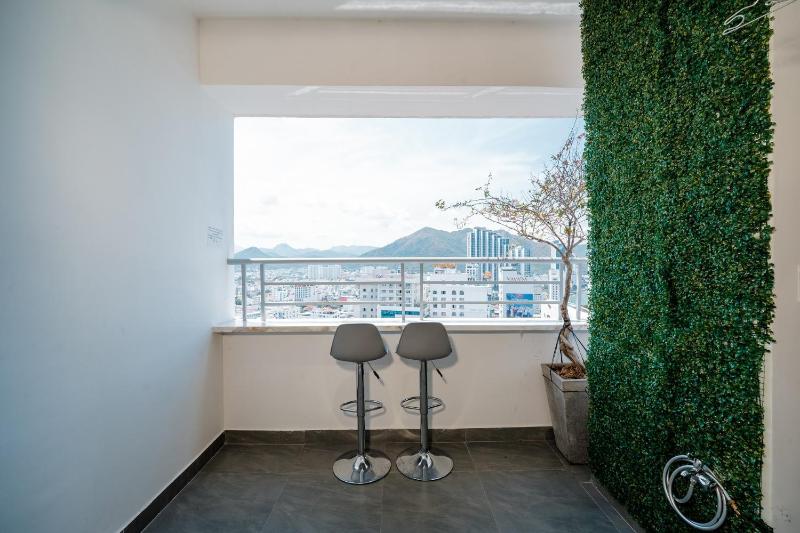 Sea View Apartment Muong Thanh Oceanus Nha Trang - image 17