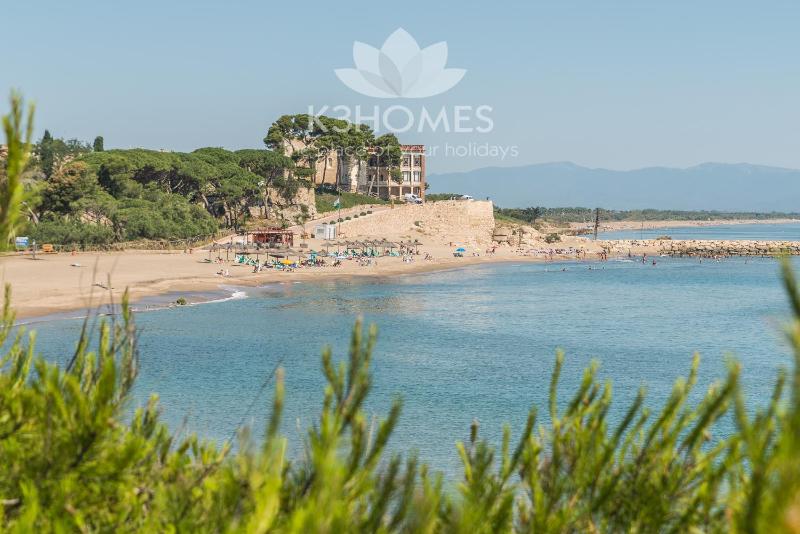 Apartamento Ivet con piscina comunitaria y a pie de la playa - image 11