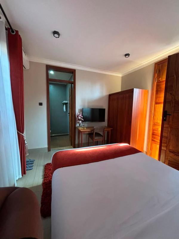 Armatyr Motel - image 3
