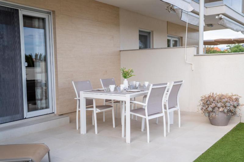 Beachfront Reiterer Villa V2 with Seaview 30 meters from the Beach - CROWONDER LUXURY RENT - image 20