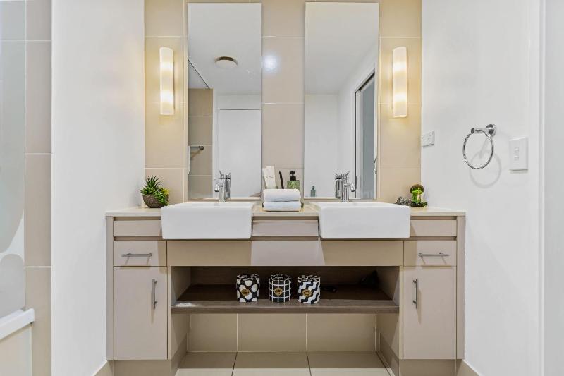 The Hideaway at Cairns One Resort Living Near CBD - image 15