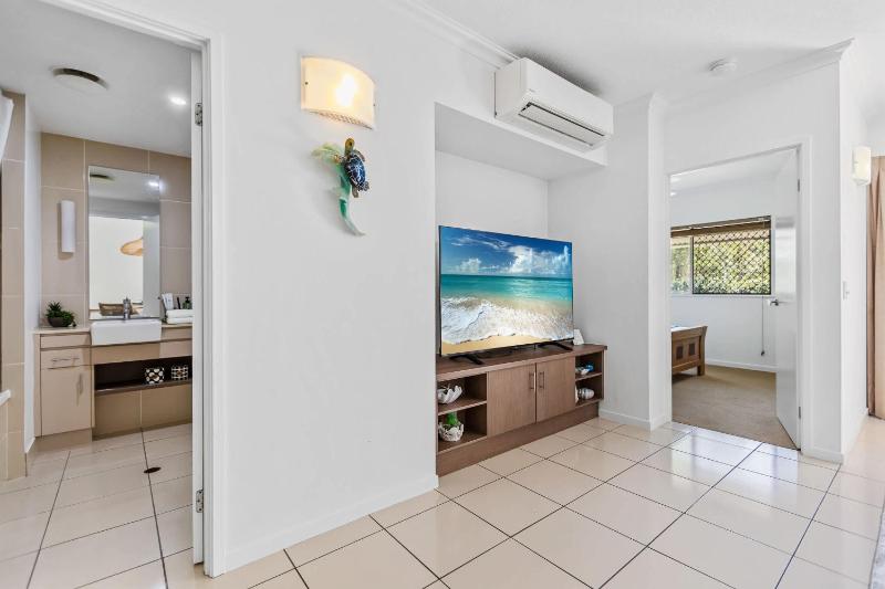 The Hideaway at Cairns One Resort Living Near CBD - image 4