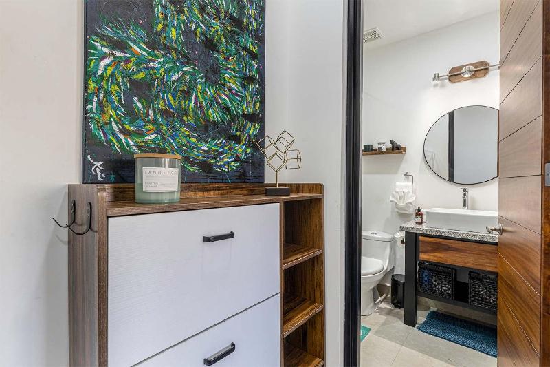 Amazing 2BR Condo with Rooftop pool - BBQ - image 15