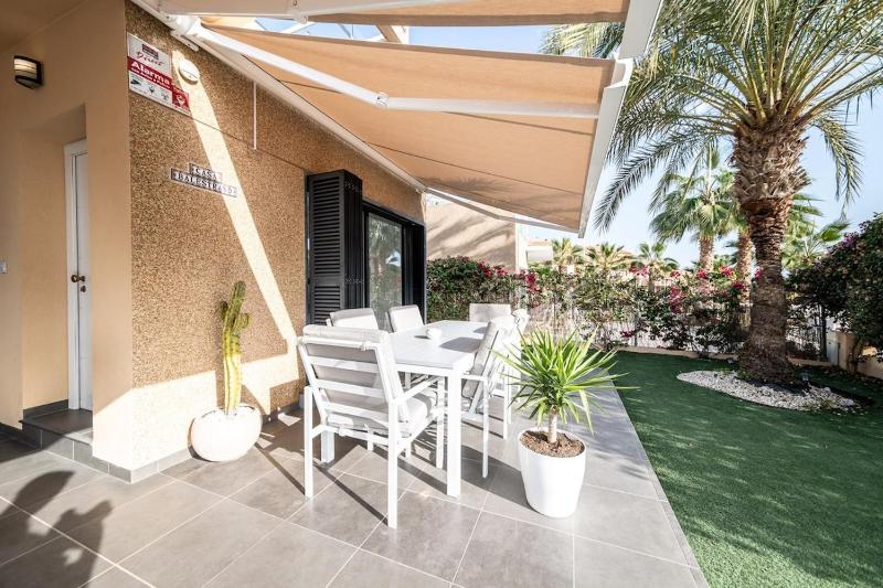 Villa with heated pool in La Zenia - image 12