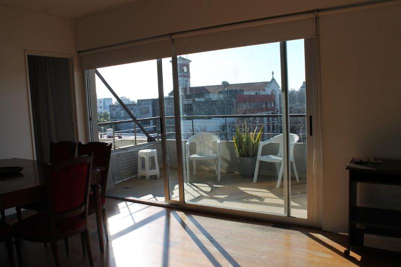 Hermoso dos ambientes balcón con vista abierta - image 8