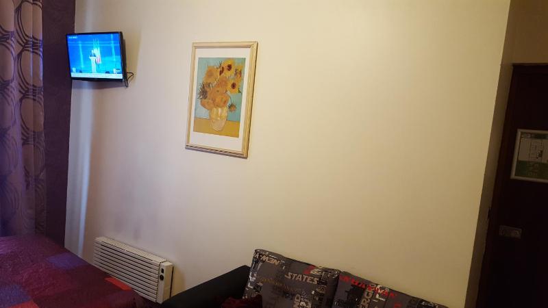 Deluxe Double Room with Bath image 3