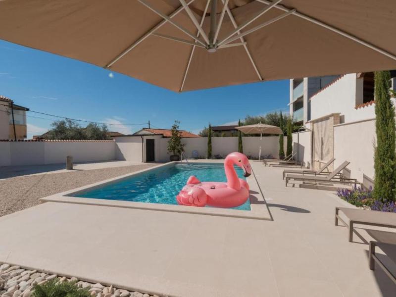 Comfort Villa Roza in Umag - 5 Bedroom With Pool - image 4
