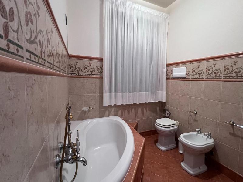 Charming Villa with Shared Pool near Castellammare del Golfo - image 9