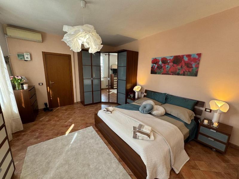 A Bright and Cozy Apartment with Stunning Views in the Heart of Lucca - image 20