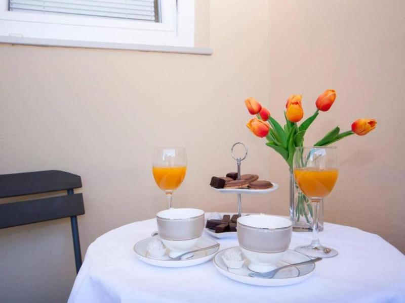 Guest House Stay & Smile Dolac Primo ten - Studio with Sea View and Balcony - image 21