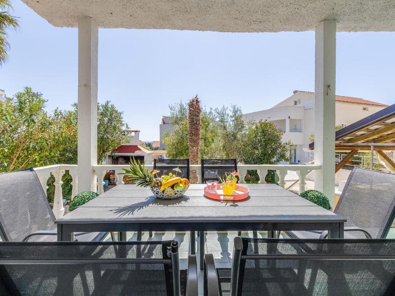 Apartments Villa Mavi Novalja ground floor - image 5