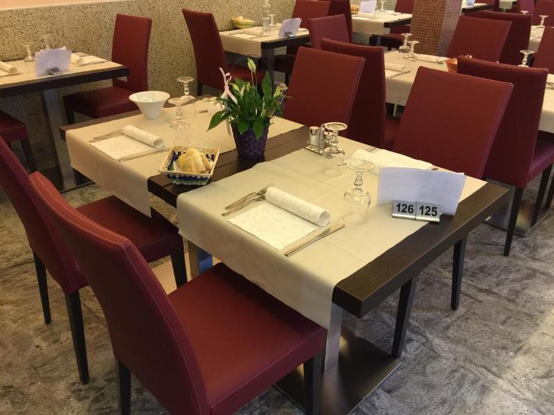 Hotel Ragno D'Oro - image 20