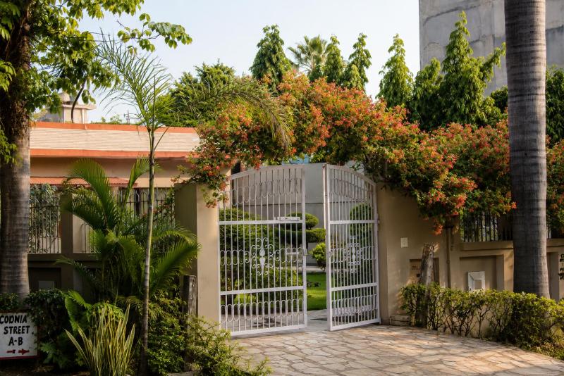 Zuri Holiday Home - image 38