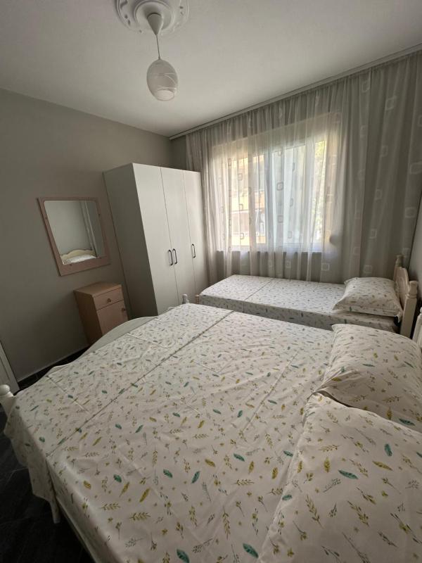 One bedroom flat - image 9