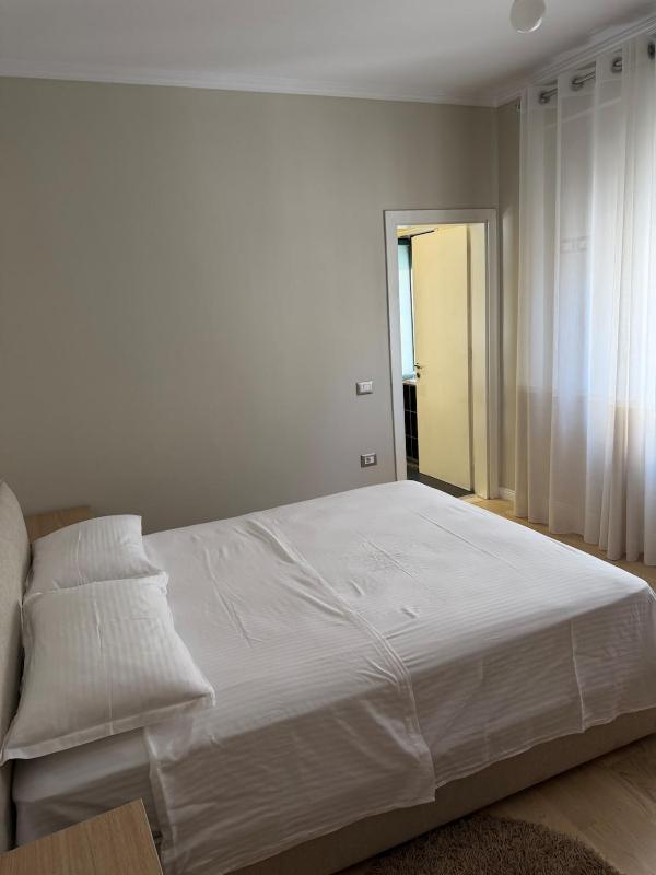 Grand Central 2 Bedroom Apartment - image 7