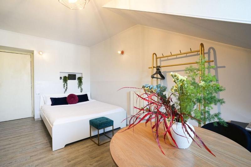 Smeralda Attic Room - image 1