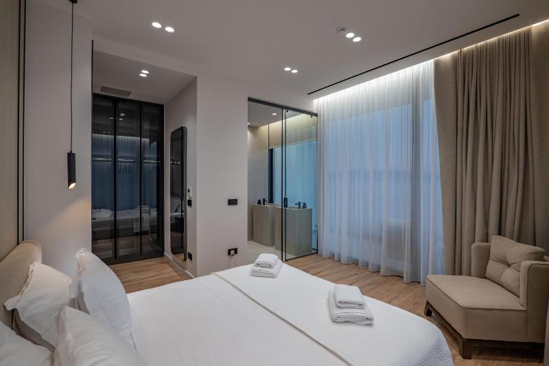 Nube Luxury Villas - image 5