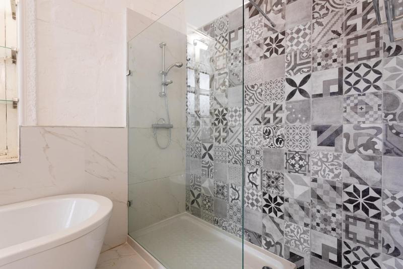 BnBNova - Historic Valletta 2BA Duplex - image 14