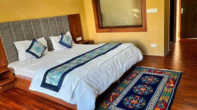 The Royal Guest house upper chanspa - image 5