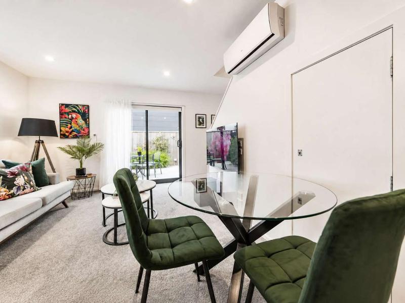 Bright City Base - 1Bed Kitchen Outdoor Space - image 20