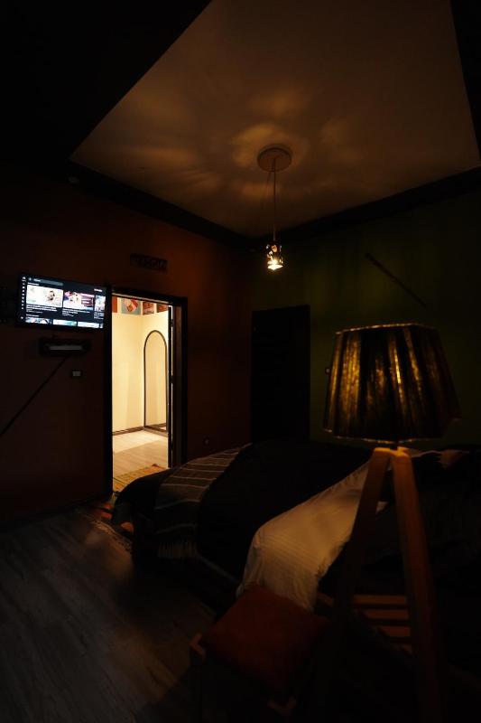 High Rise Art Residency - image 14