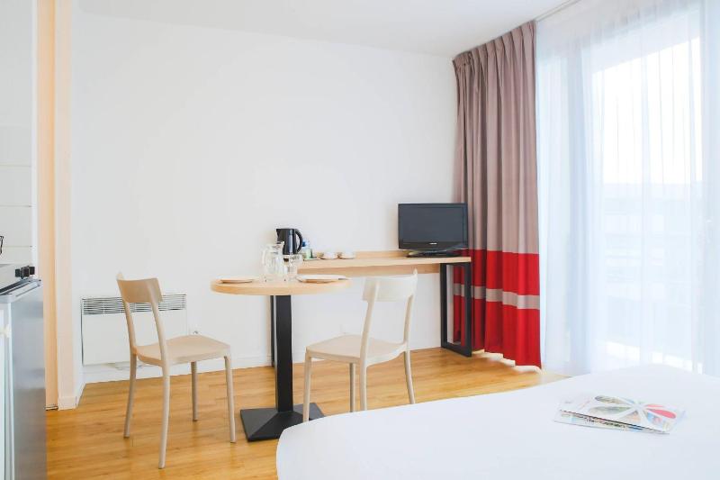 Comfort Aparthotel Le Mans - image 45
