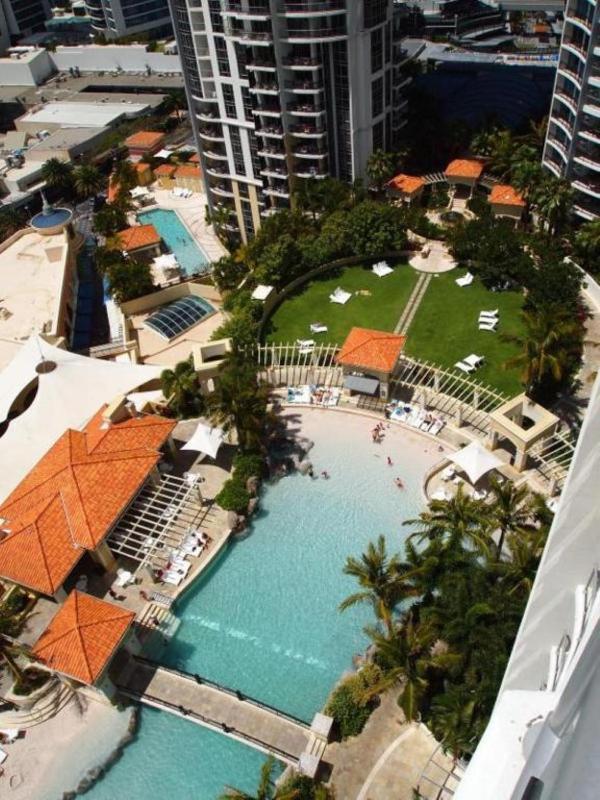 Deluxe Chevron Renaissance - image 12