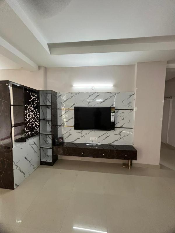 Villa - image 8