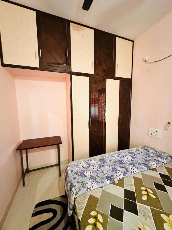Family friendly home stay temple city Tirupati home stay - image 6