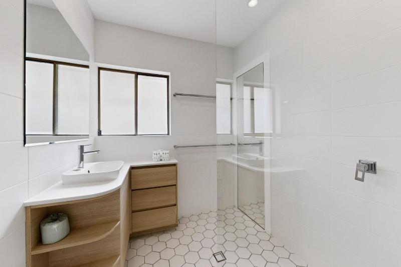20 Sunseeker Lodge - image 12