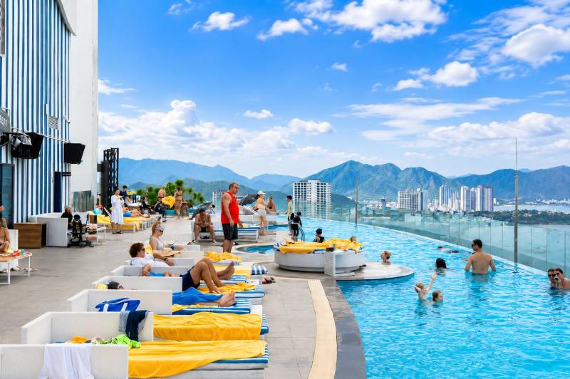 Panorama Apartment Luxury Beachfront by Man - image 6