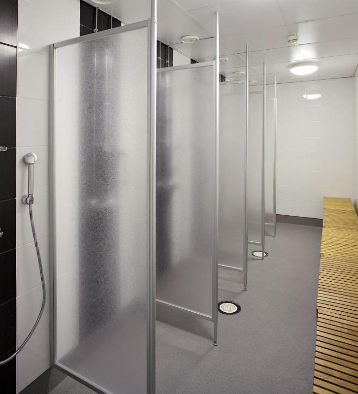 Double Room with Shared Bathroom image 3